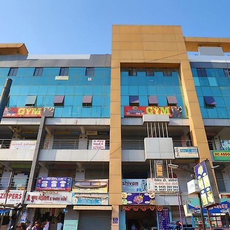 Hotel Tulip Plaza Ahmedabad Extérieur photo